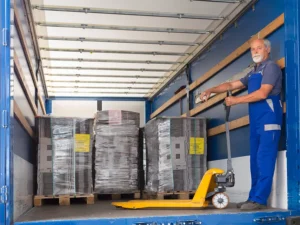 Transport LTL - drobnicowe przesyłki od różnych nadawców przewożone jedną ciężarówką