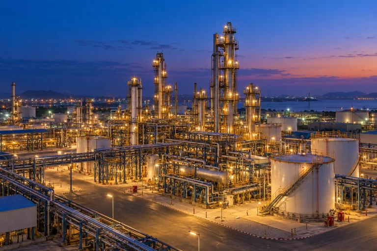 Read more about the article Indyjskie chemikalia w drodze do Polski. Jak zaplanować transport i uniknąć problemów?